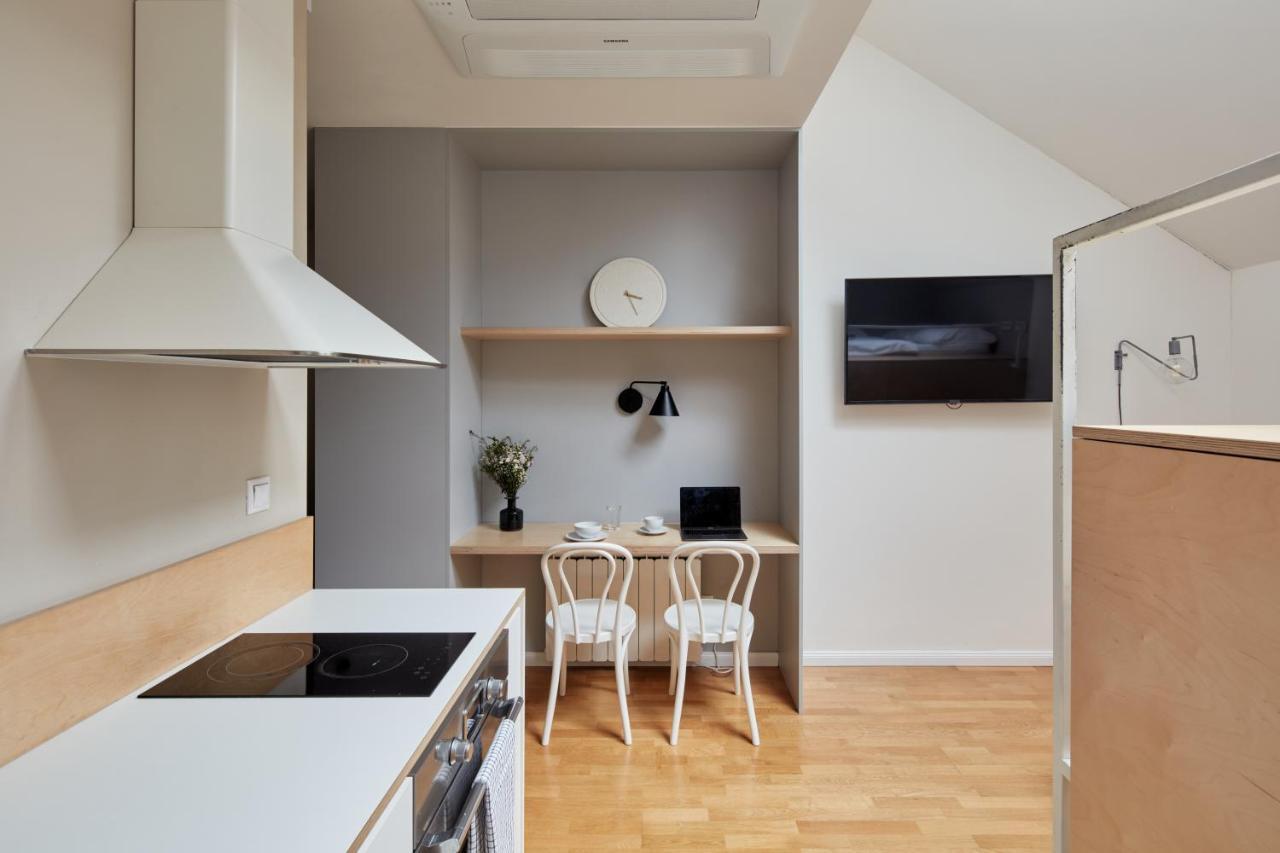 شقة Sunlit Studio Near Wenceslas Square By Prague Days المظهر الخارجي الصورة