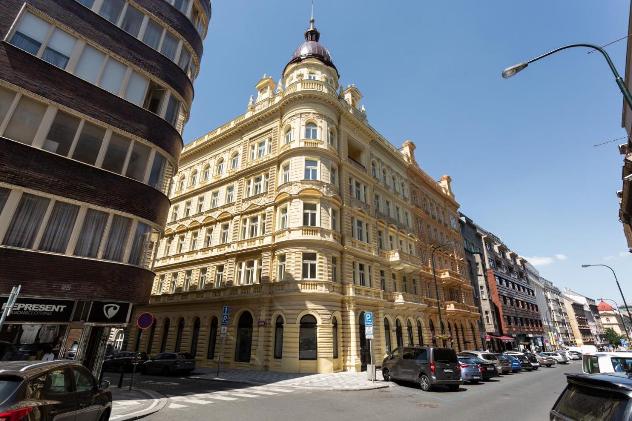 شقة Sunlit Studio Near Wenceslas Square By Prague Days المظهر الخارجي الصورة